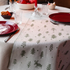 Lapuan Kankurit PORO towel white-green and AAMU tablecloth linen