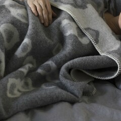 SAIMAANNORPPA wool blanket white-grey